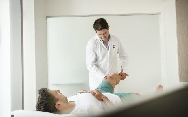Sportverletzung Gelenksverletzung Orthopäde Wien 1180
